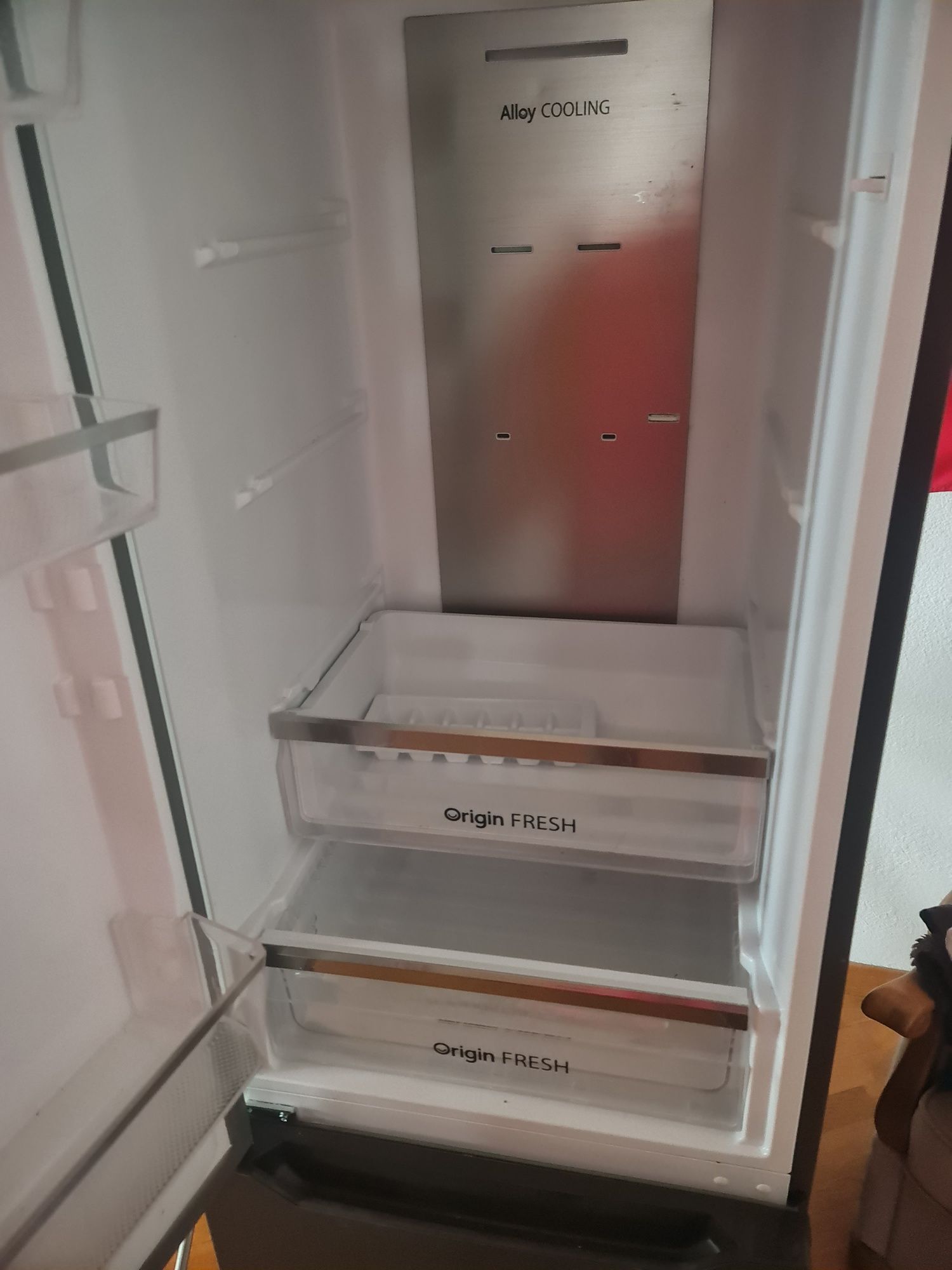Двокамерний холодильник TOSHIBA GR-RB308WE-DMJ(06)