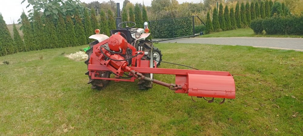 Приствольна садова фреза