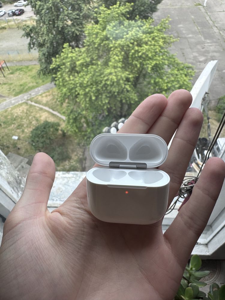 Кейс AirPods 4 Gen модель A3055 A3056 A3059 бокс зарядки case кейс