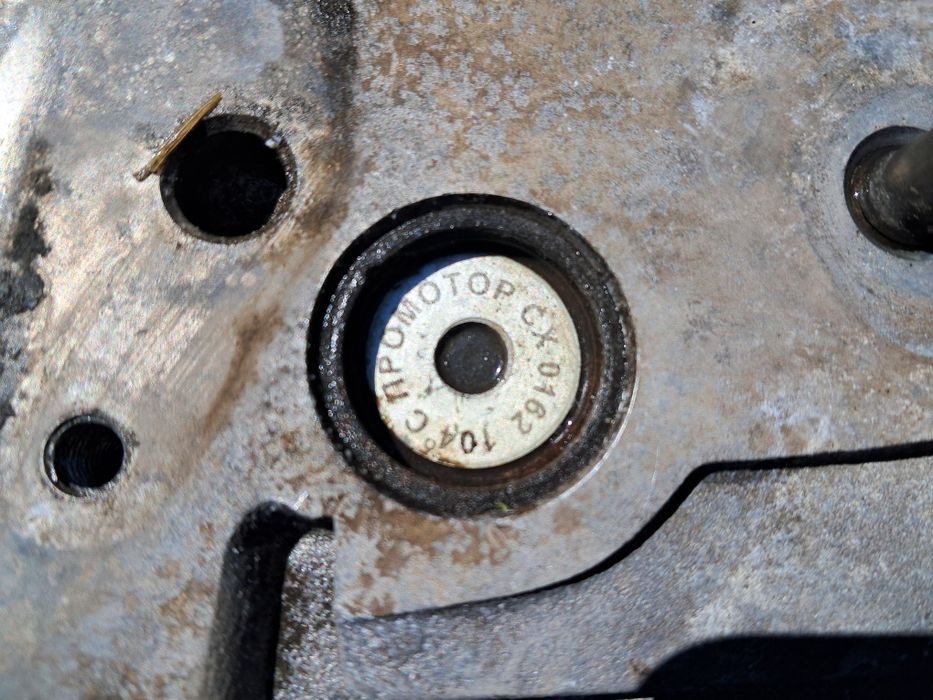 Головка двигателя шкода фольц ауди  сеат 2.0.1998-2010 годов.