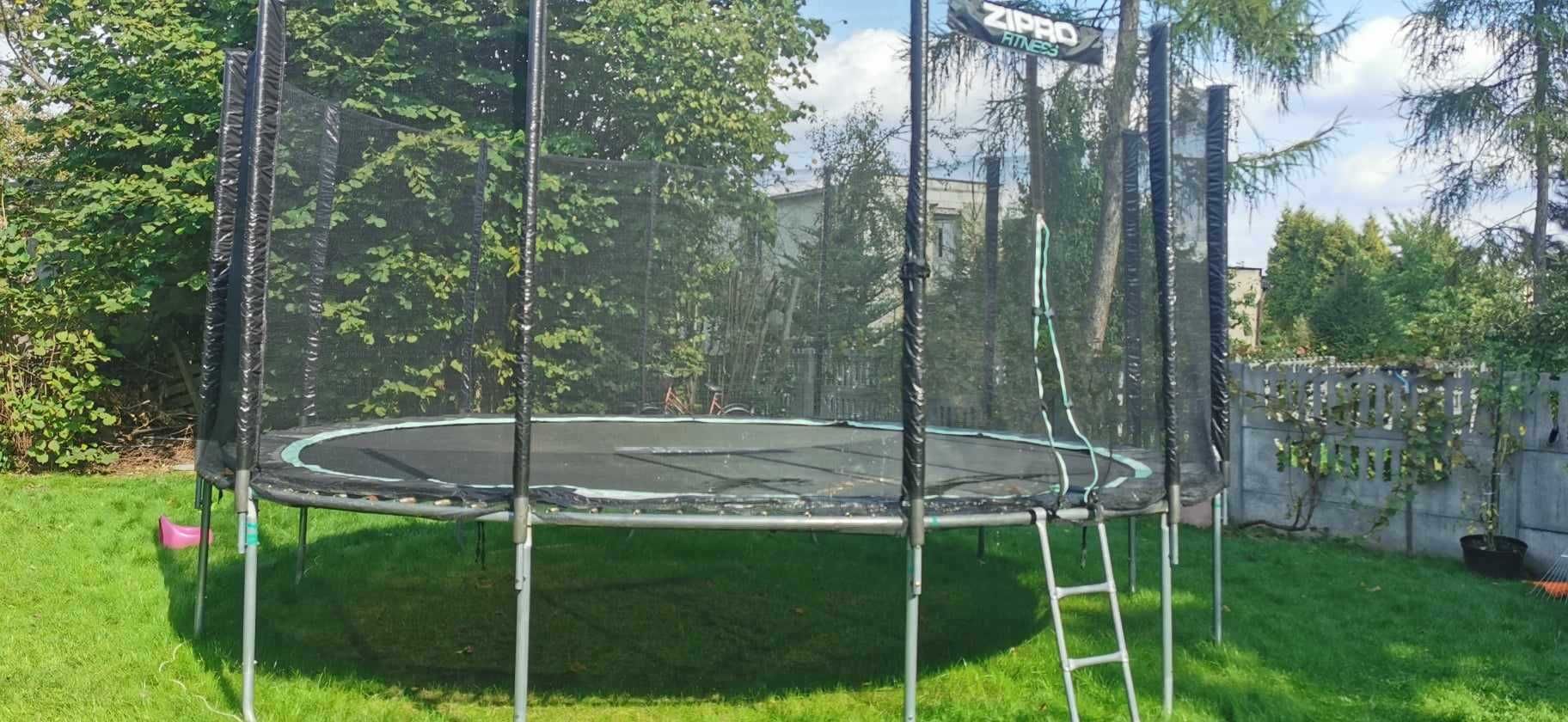 Trampolina. ZIPRO