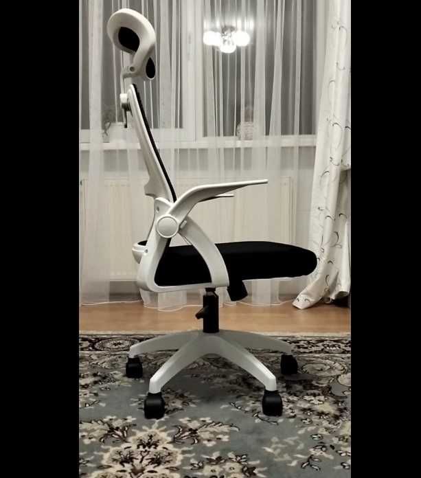 Офісне крісло на колесах(Преміум якість). Крісло офісне.