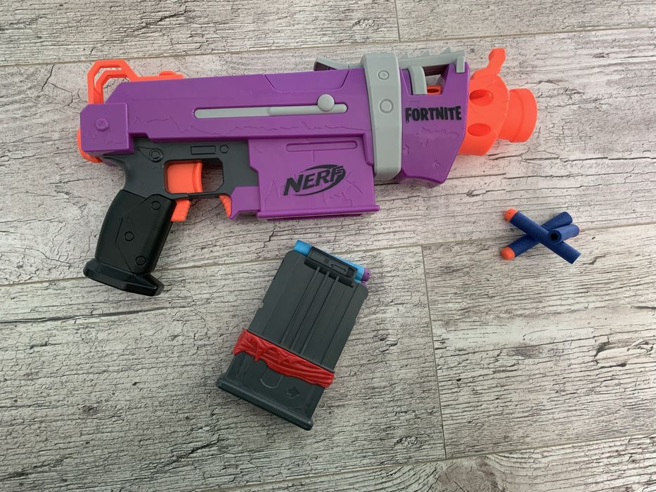 Игрушечный электро бластер Nerf Fortnite Hasbro