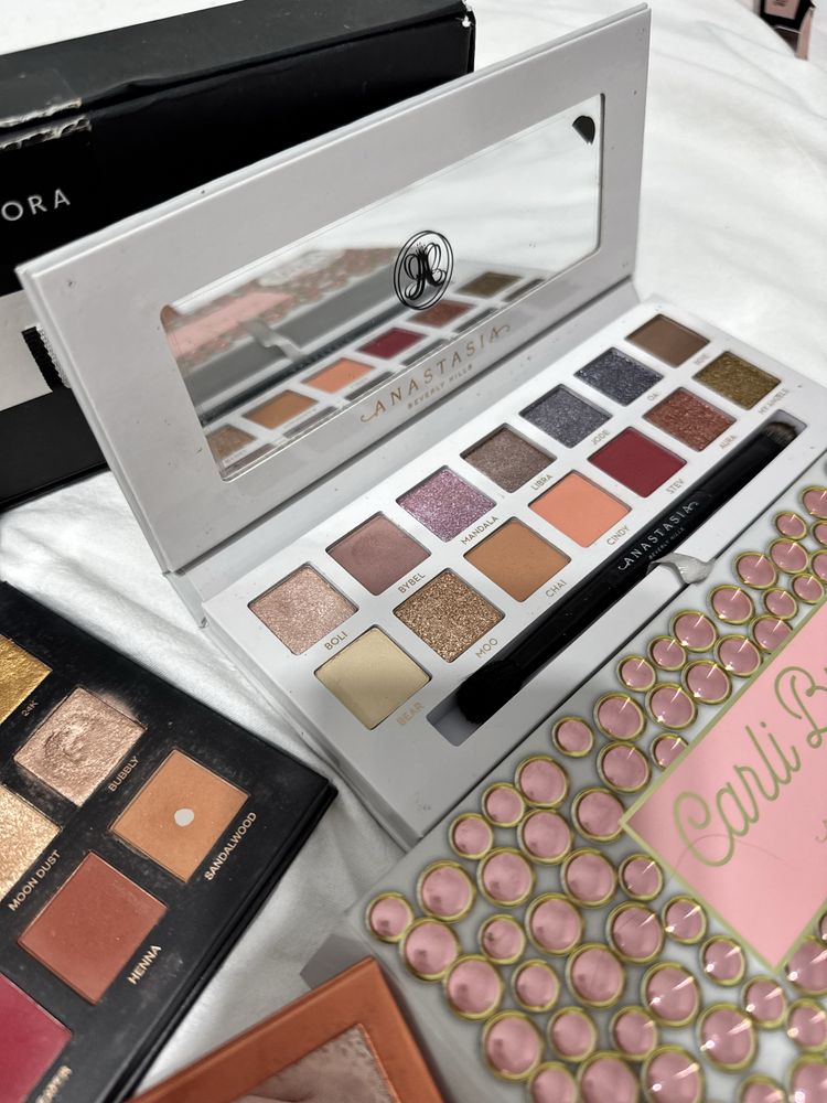 Duzy zestaw kosmetykow do makijazu box huda anastasia mac fenty