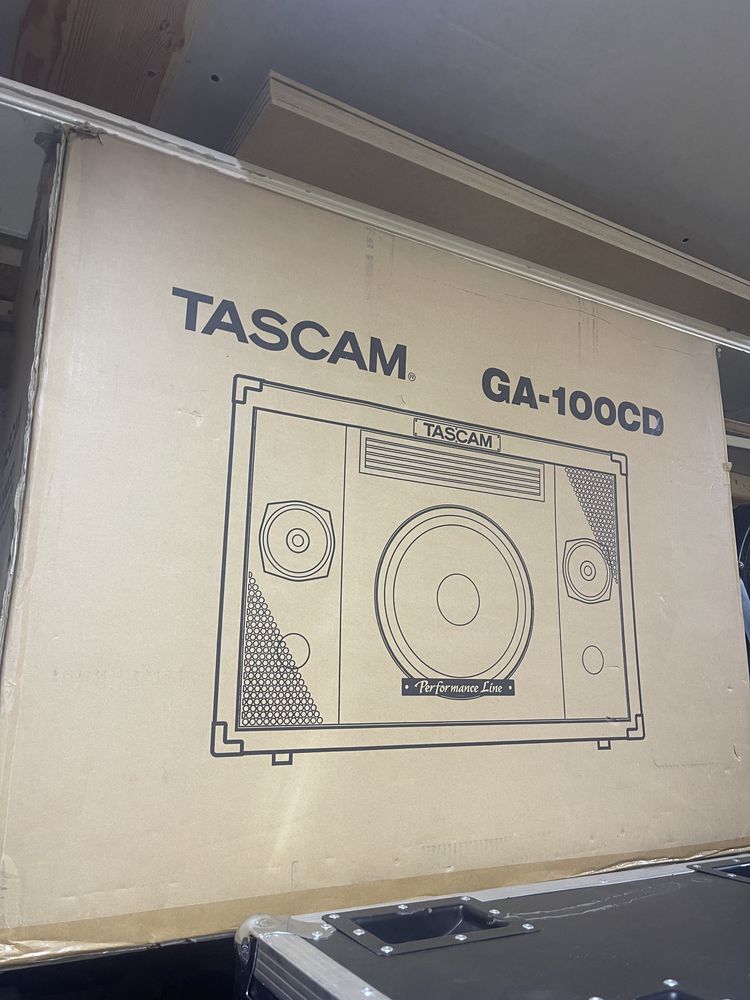 Wzmacniacz gitarowy TASCAM GA-100CD