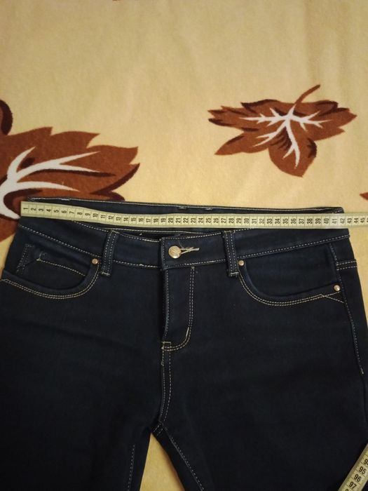 Джинсы теплые . .