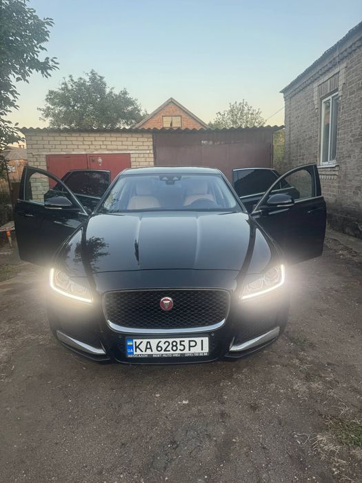 Продам Jaguar XF 20D