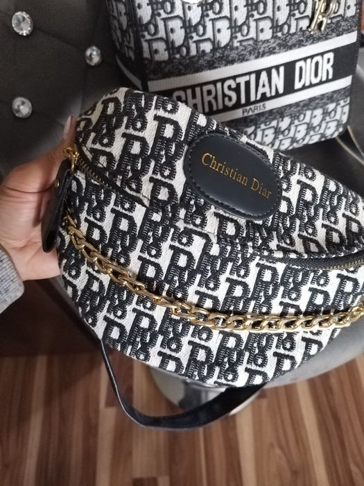 Torebka nerka damska z łańcuszki Christian diar