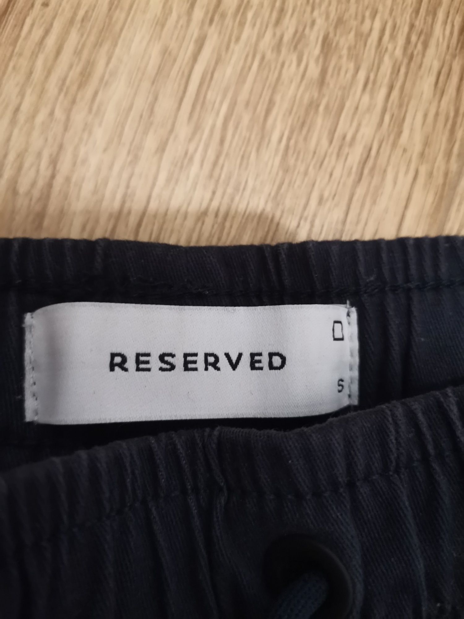 Spodenki szorty granatowe eleganckie S Reserved
