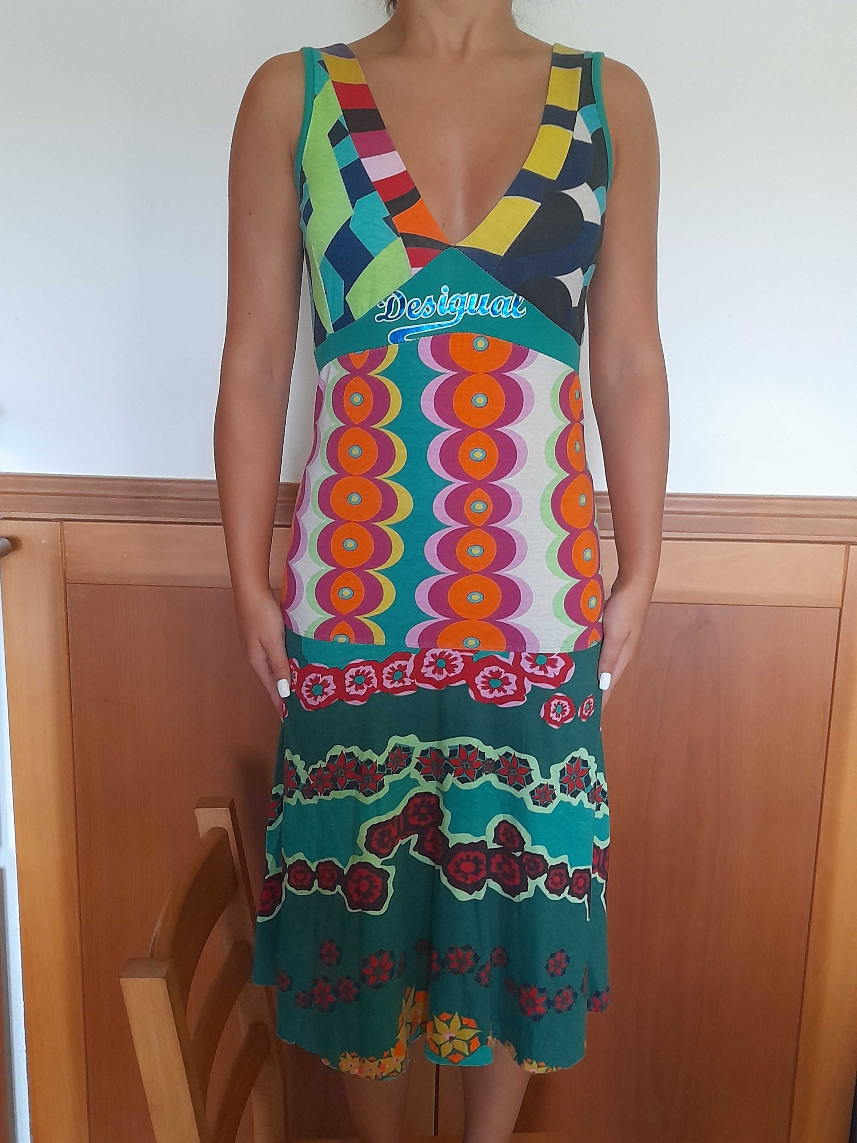 Vestido Desigual tamanho XS