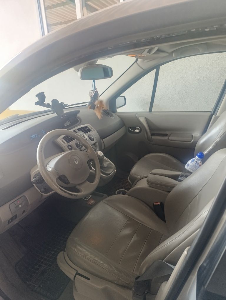 Renault Grand Scenic 2005