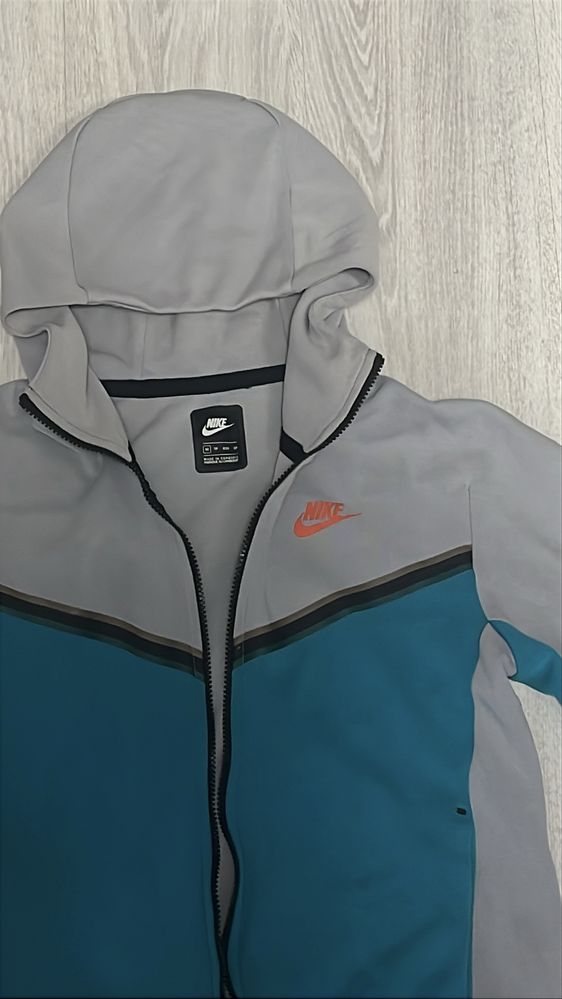 Nike tech fleece