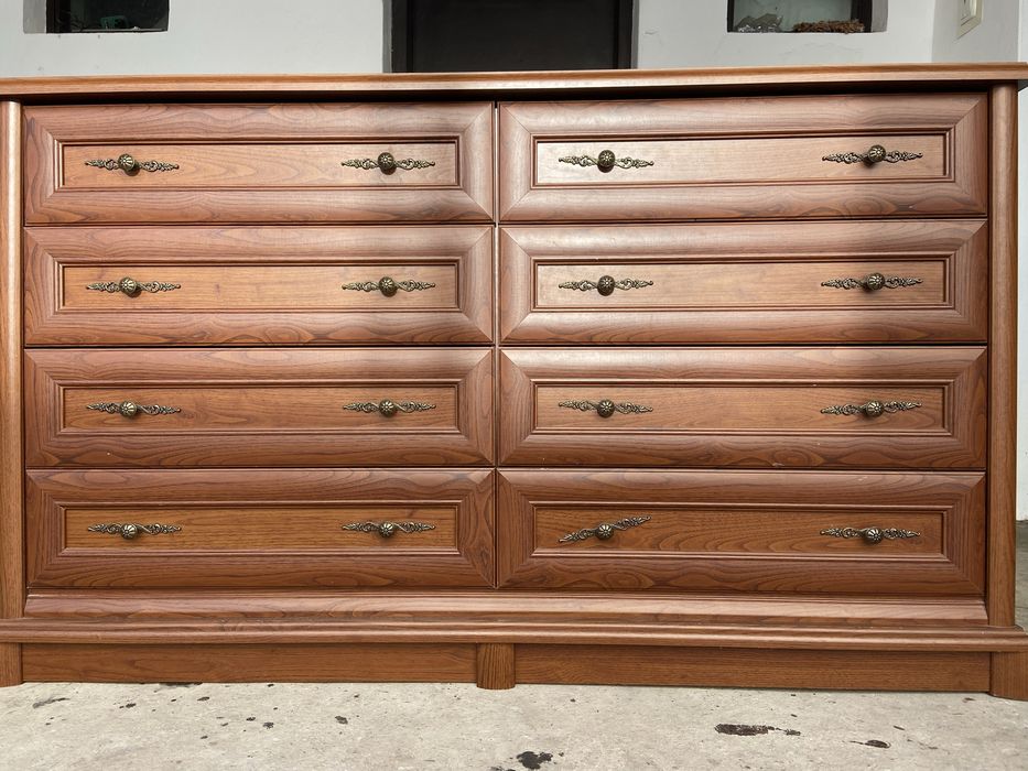 Комод в спальню, вітальню