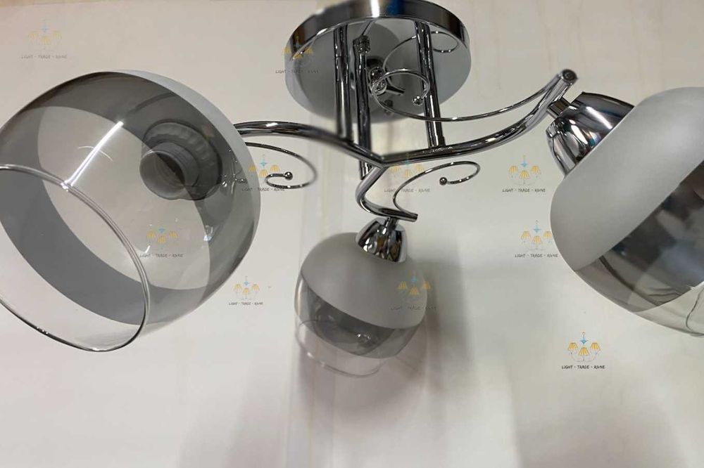 Люстра на 3 плафона Хром припотолочна