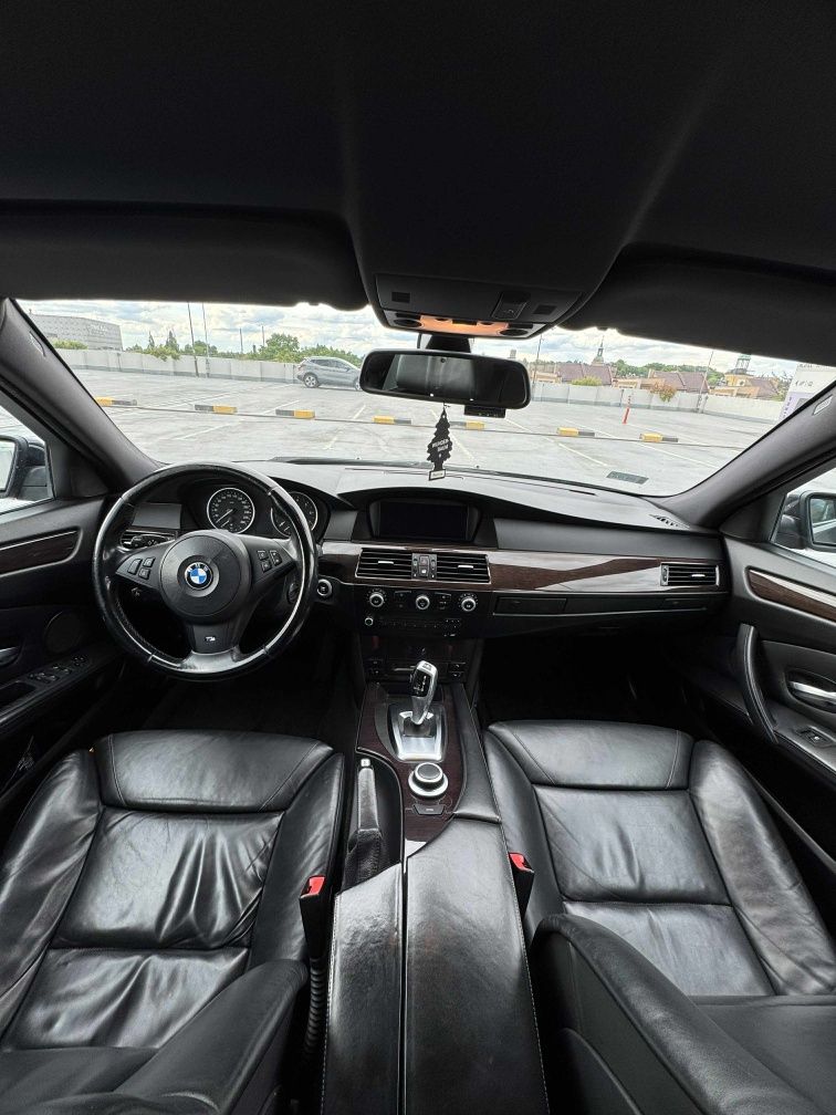 Bmw e61 3.0 2008r