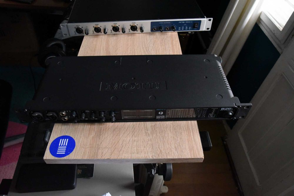 Motu 828x interfejs audio karta dźwiękowa muzyczna