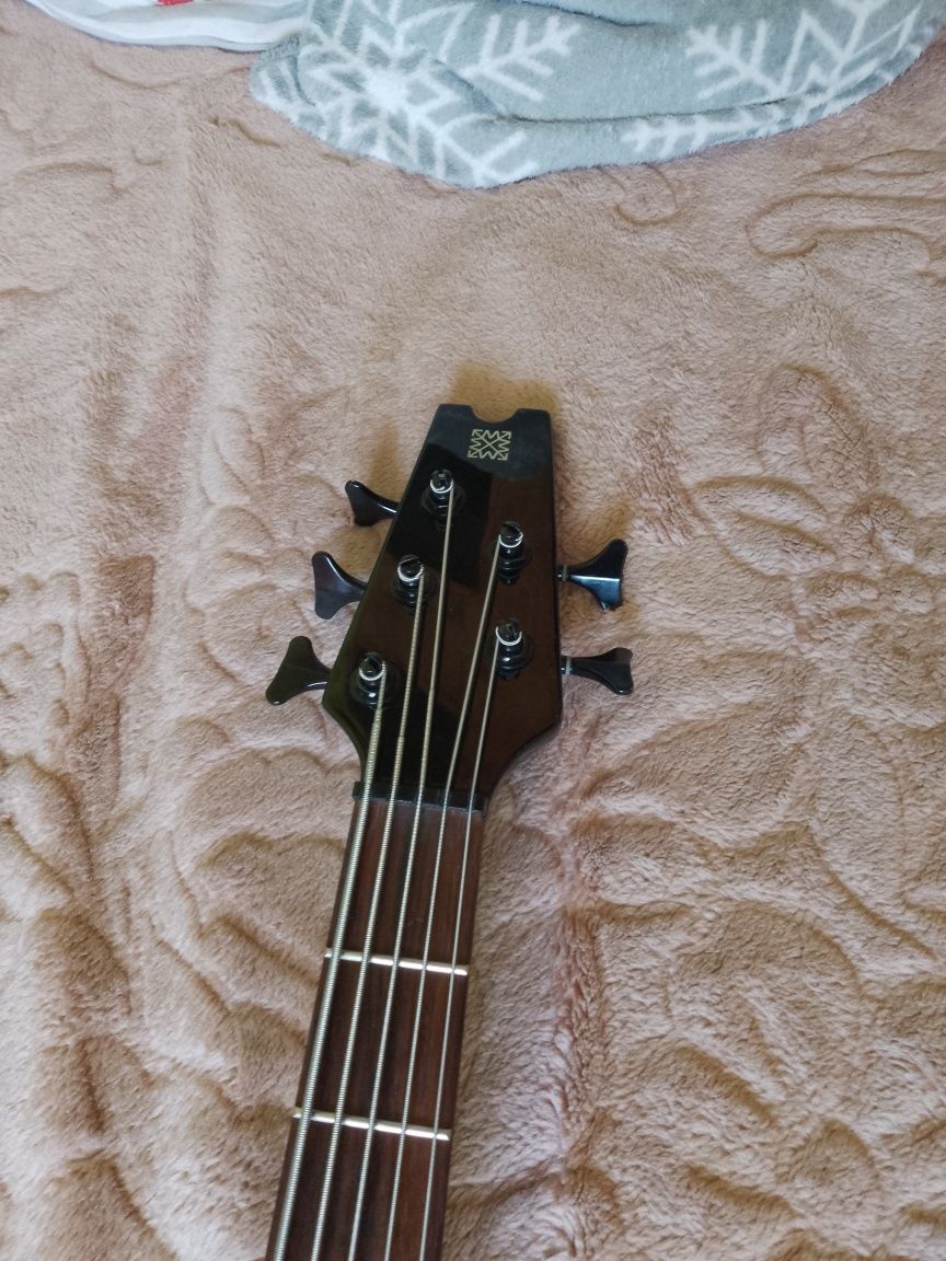 Gitara basowa Modulus Quantum 5 kopia