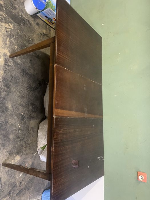 Стол обеденный лакированный времен СССР