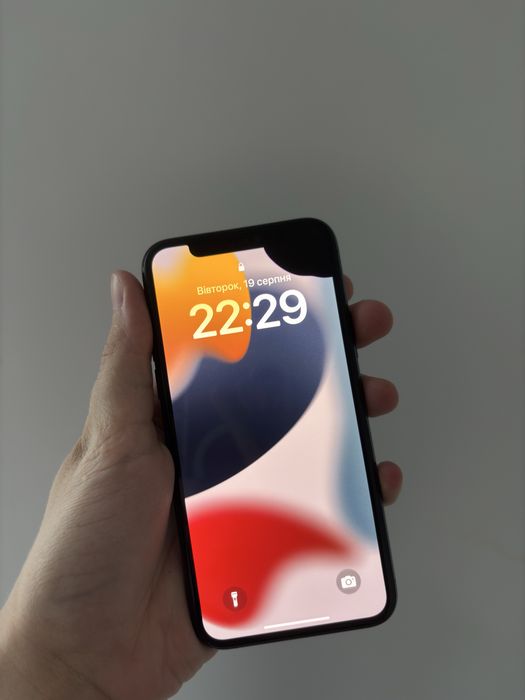 Продам iPhone 11 pro