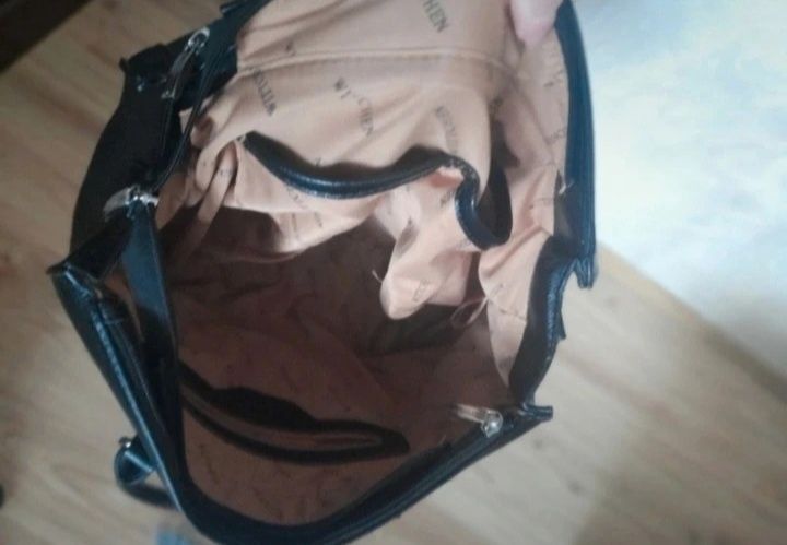 Czarna torebka witchen pikowana