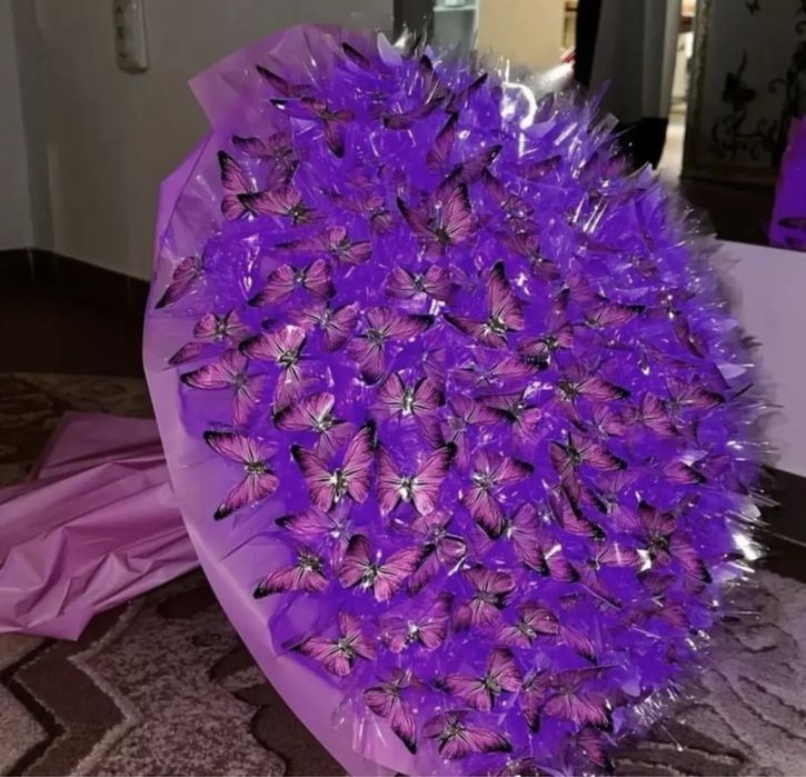 Букет з метеликів / букет из бабочек