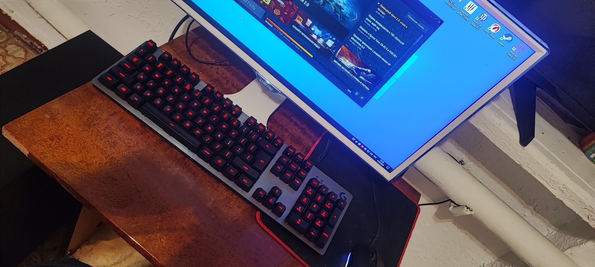 Продам клавиатуру Logitech g413