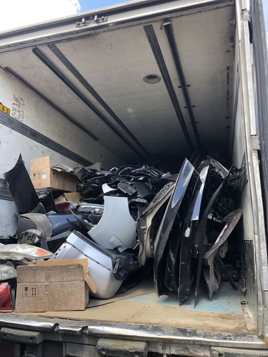 Гурт автозапчастин з Німеччини