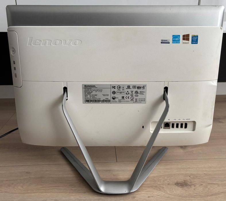 Komputer stacjonarny Lenovo F0B4