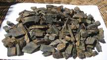 Gagat  półszlachetny (kamienie po 5 gram ) _ sprzedam.