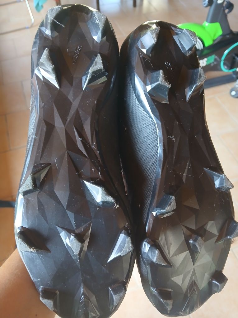Adidas predator pretas n. 42