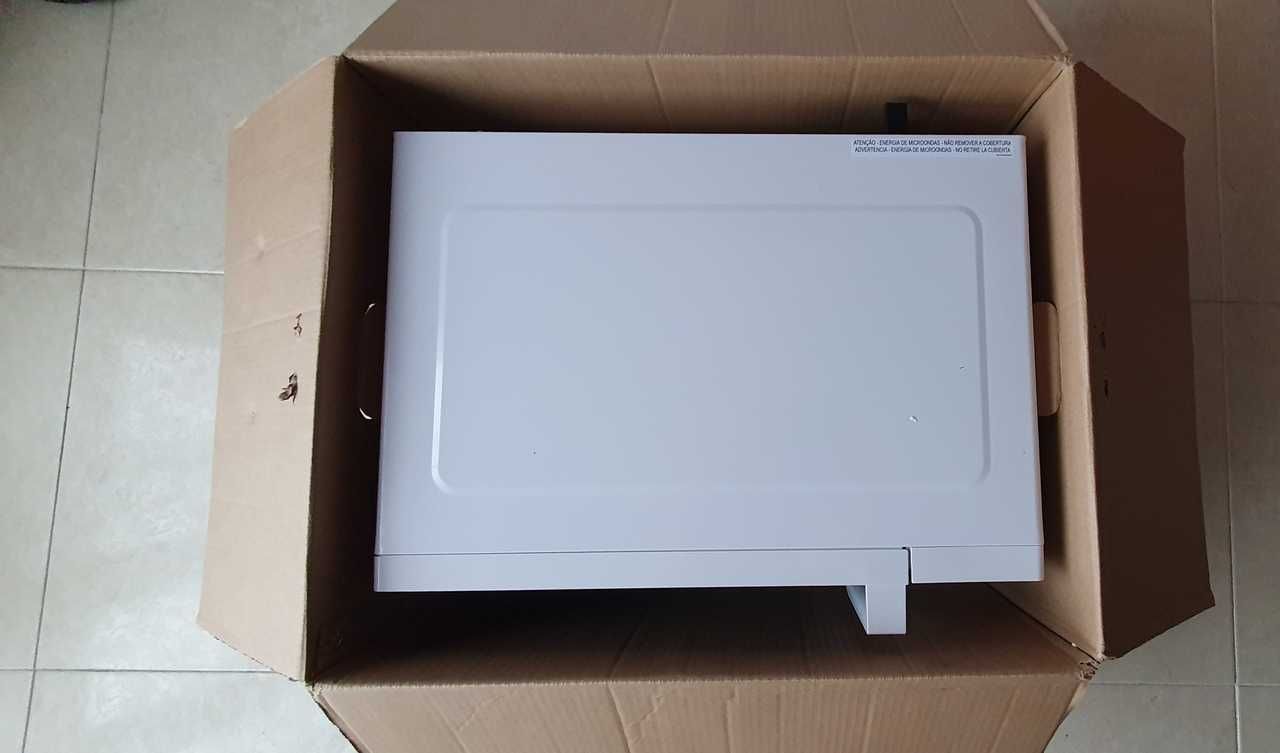 Microondas Flama 23L