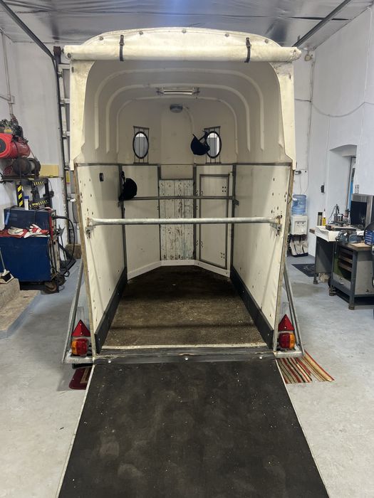 Przyczepa do przewozu koni 1,5 Trampling koniowóz