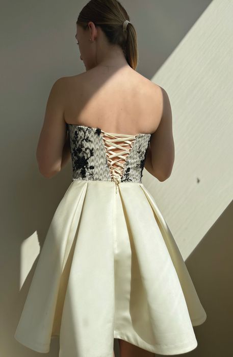 Коктейльна сукня