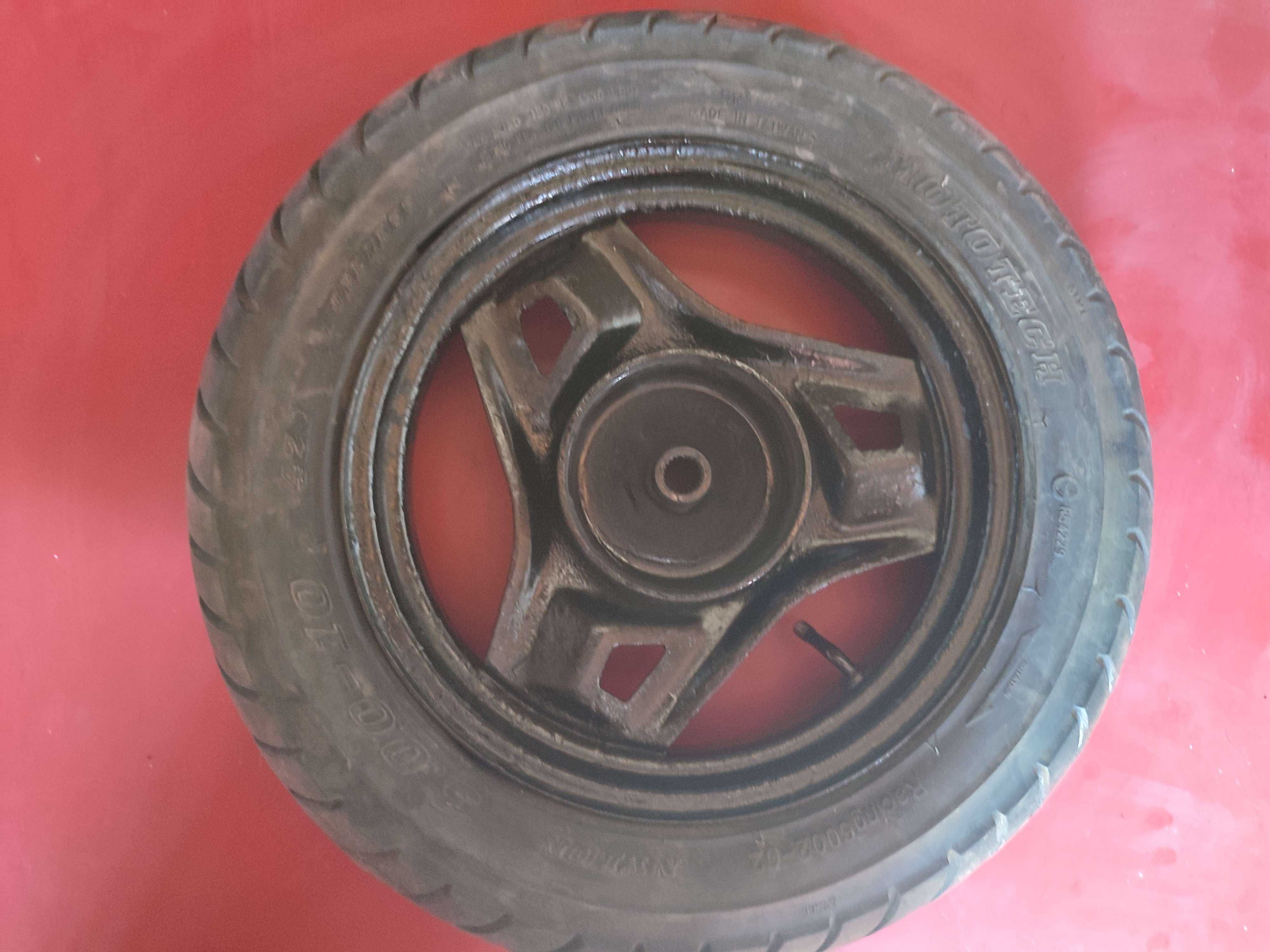 Колесо заднее заднє Honda Dio Tact 24 16 28 27 18 34 35 AF ZX оригинал