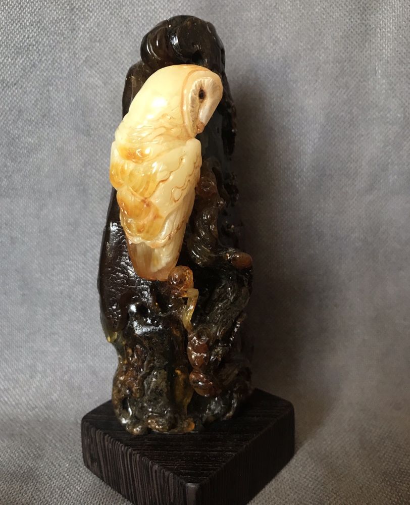 Сувенир из янтаря бурштин статуэтка amber