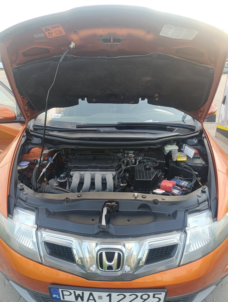 Honda Civic VIII UFO 1.4 100KM