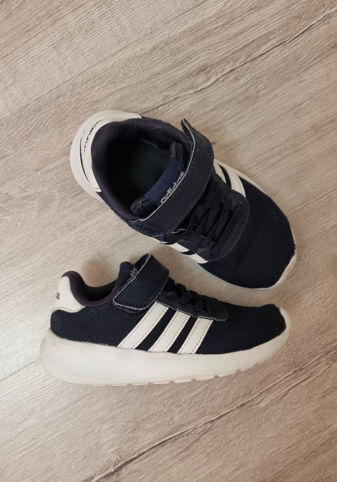 Кросівки adidas 29 розмір