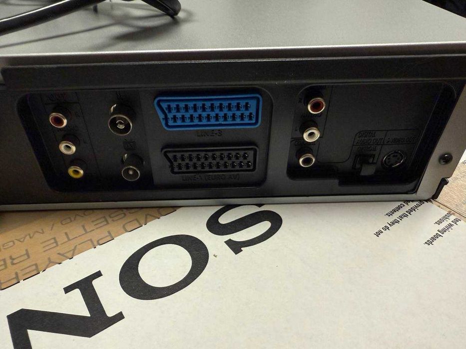 Новый Sony SLV-D930 DVD/VHS плеер – в оригинальной упаковке