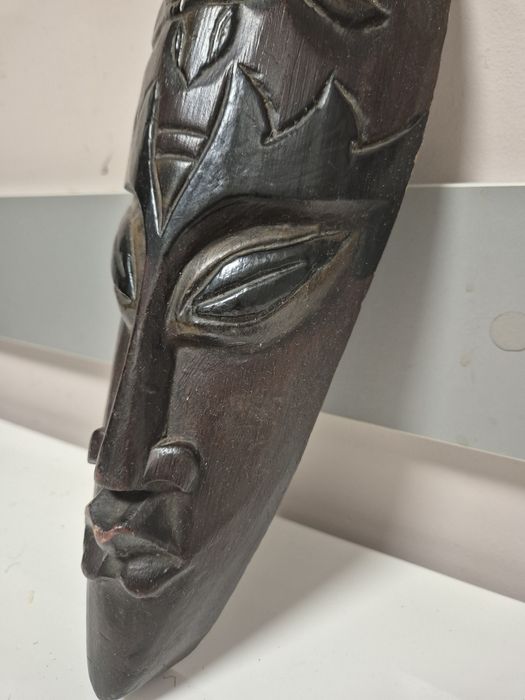 Stara maska drewniana ozdoba