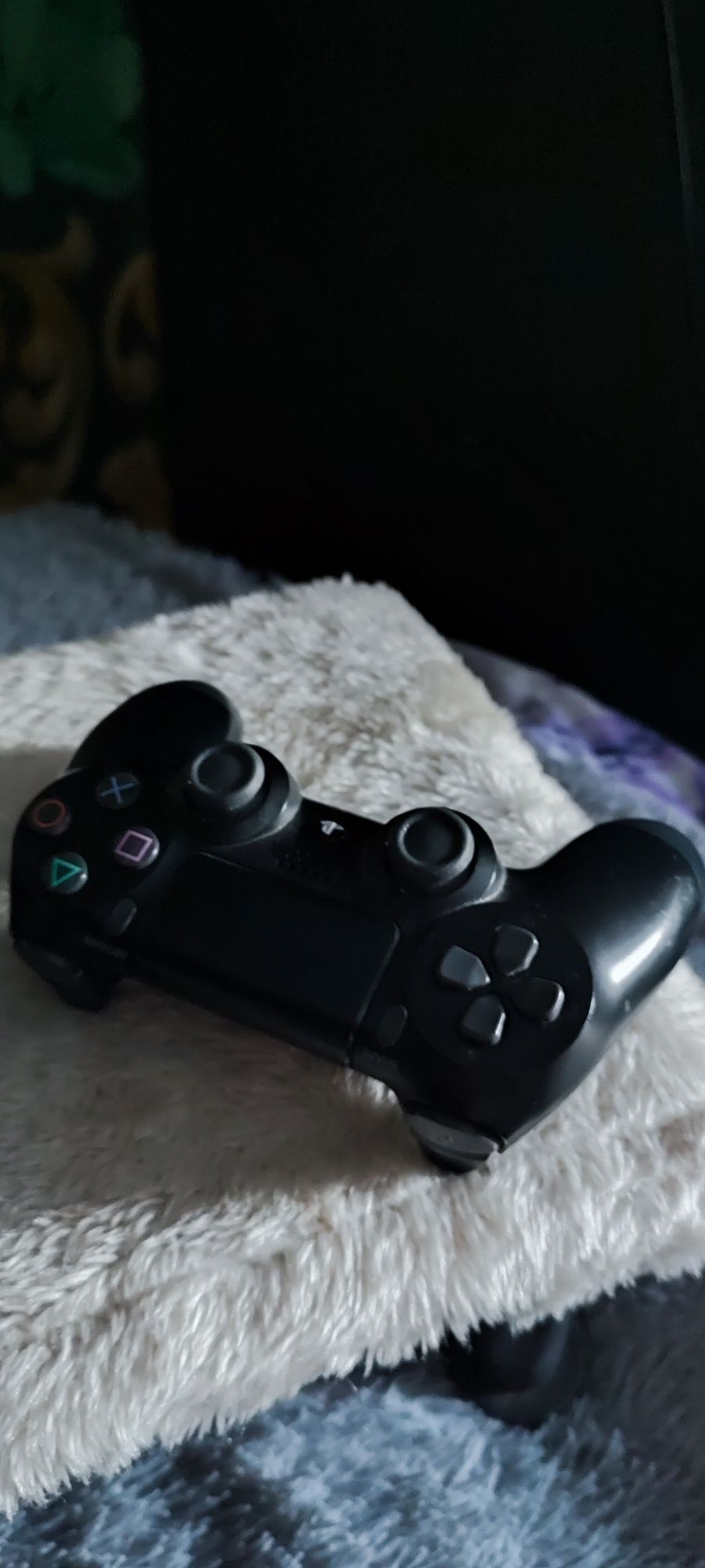 Ігрова консоль Sony PS4 Slim 500Gb 
Данна приставка має в