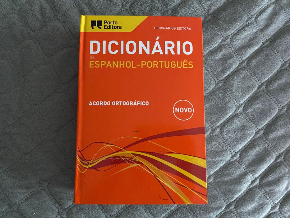 Dicionários Português-Espanhol e Espanhol-Português