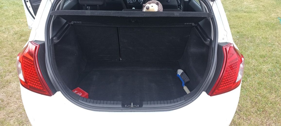 Kia cee'd 2011 1.6 115 km diesel