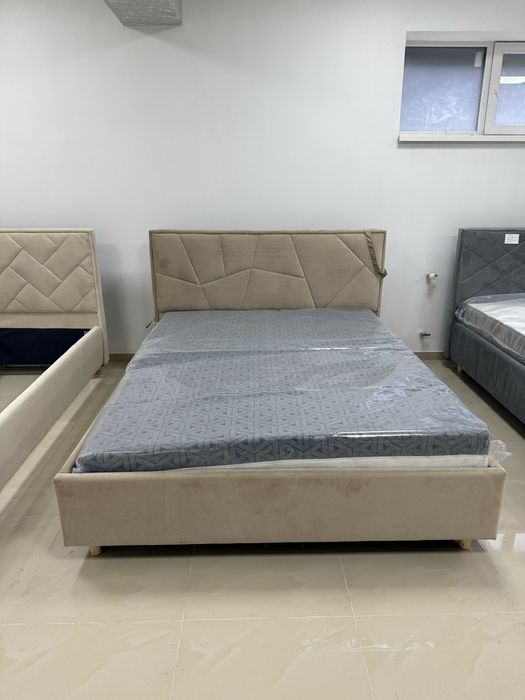 Мягке ліжко / ліжко в тканині/ якісне ліжко