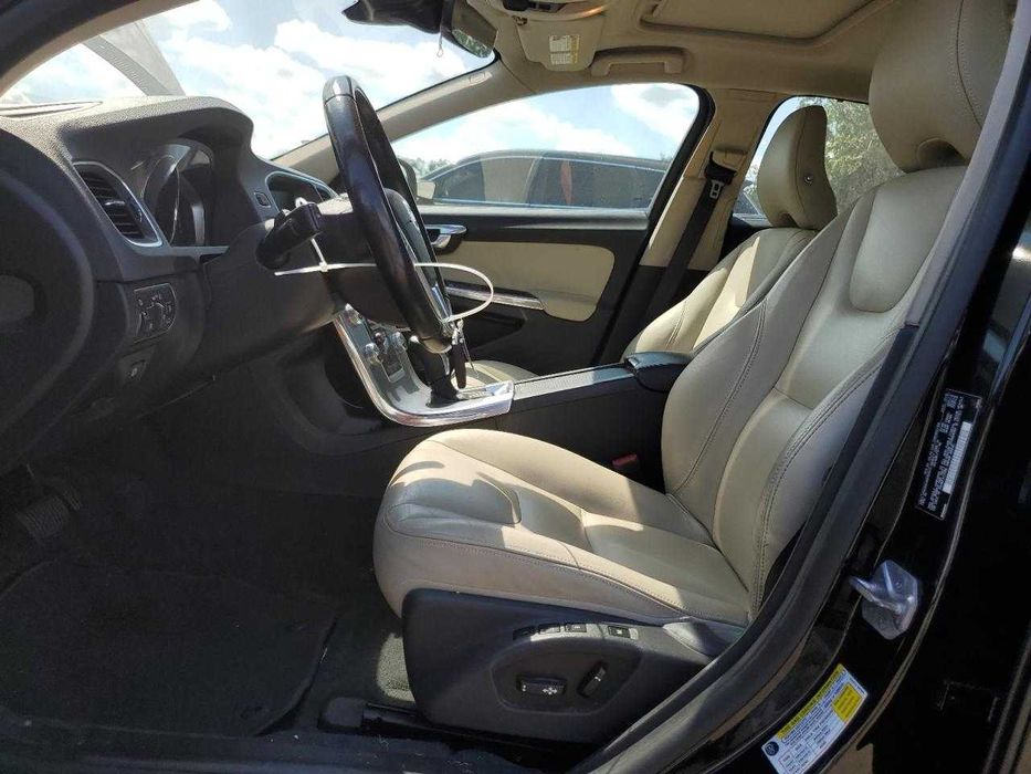 2017 Volvo S60 PREMIER