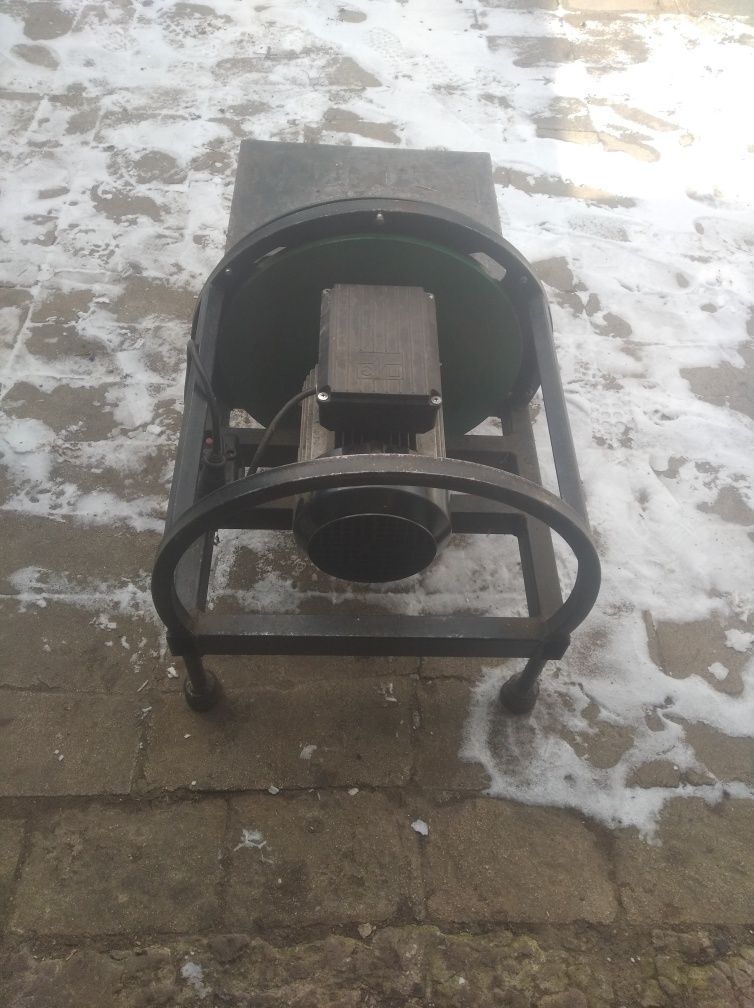 Продам дровокол Скиф.