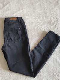 Czarne jeansy rurki klasyczne rozmiar 40 L