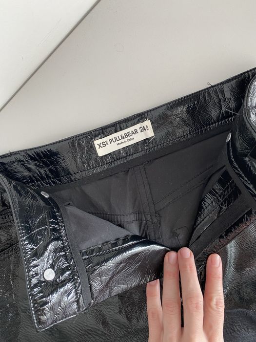 Лакова спідниця pull&bear