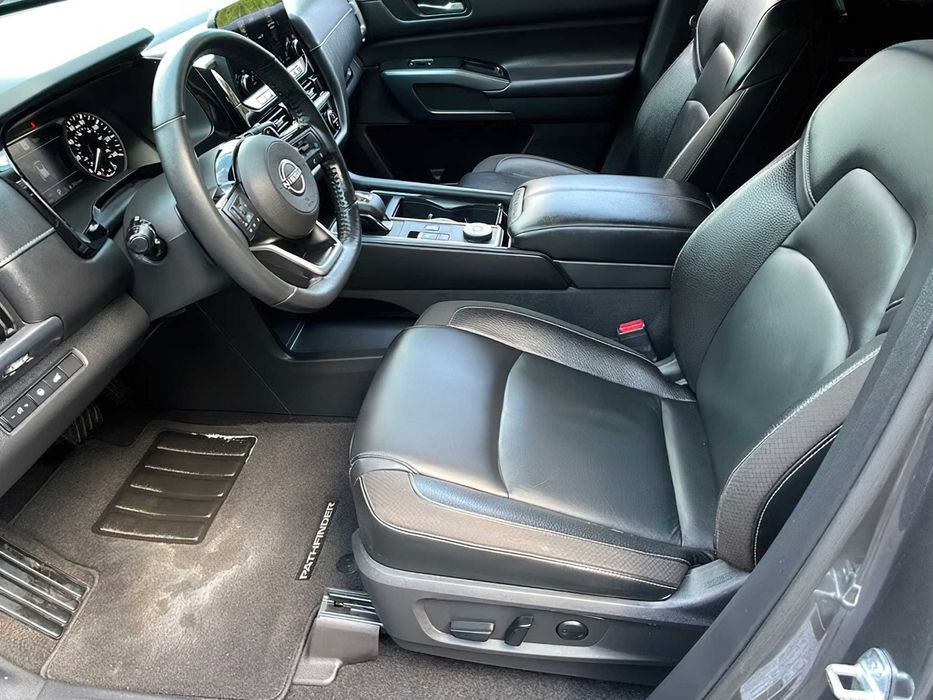 Nissan Pathfinder      2022