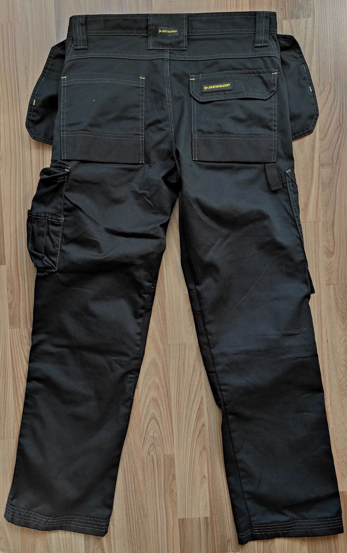 Робочі штани Dunlop з навісними кишенями. Розмір W32/L32 (48)