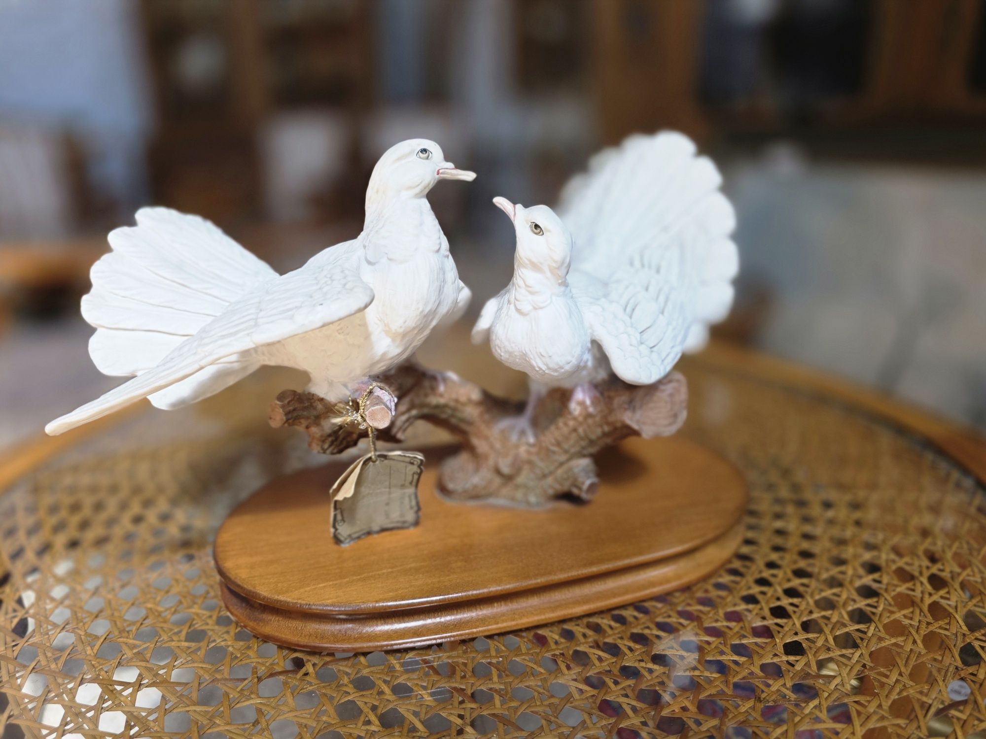 Figurka gołębie sygn. Capodimonte Italy #1730  Stylowy Węgrów